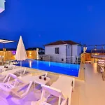 Seyran Villa *